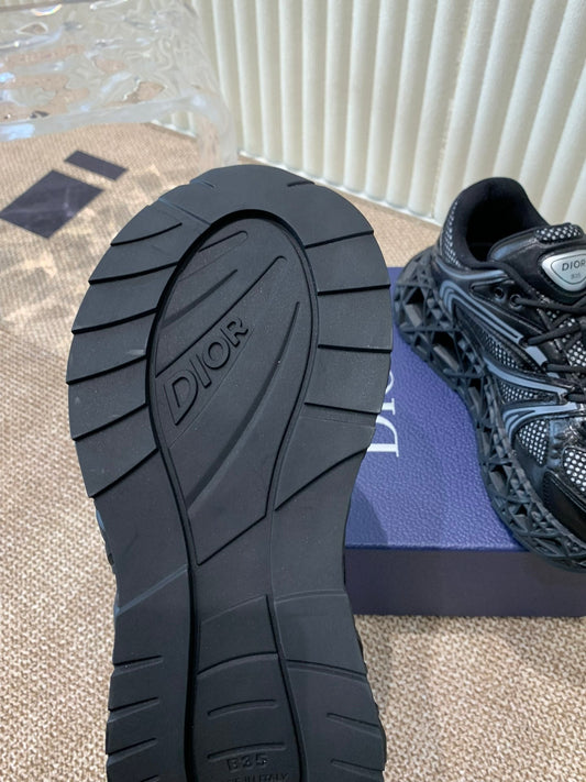 Luxury DiorSneaker B35 In Black Calfskin And Fabric 113123