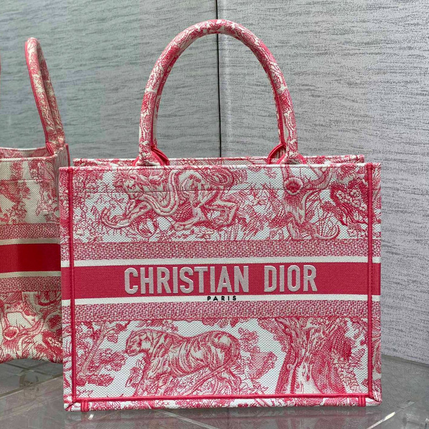 Luxury Diormedium  DIORiviera book tote 36 red tiger embroidery canvas