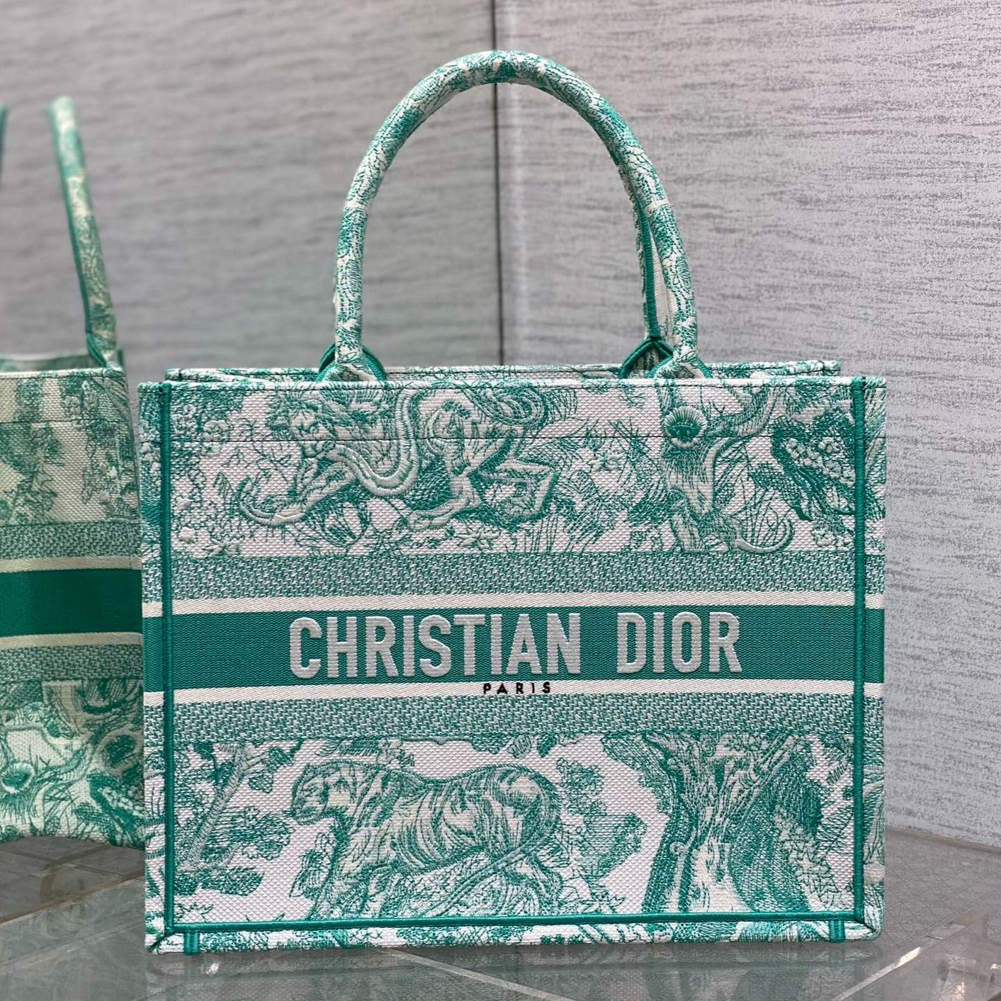 Luxury Diormedium  DIORiviera book tote 36 aquamarina tiger embroidery canvas