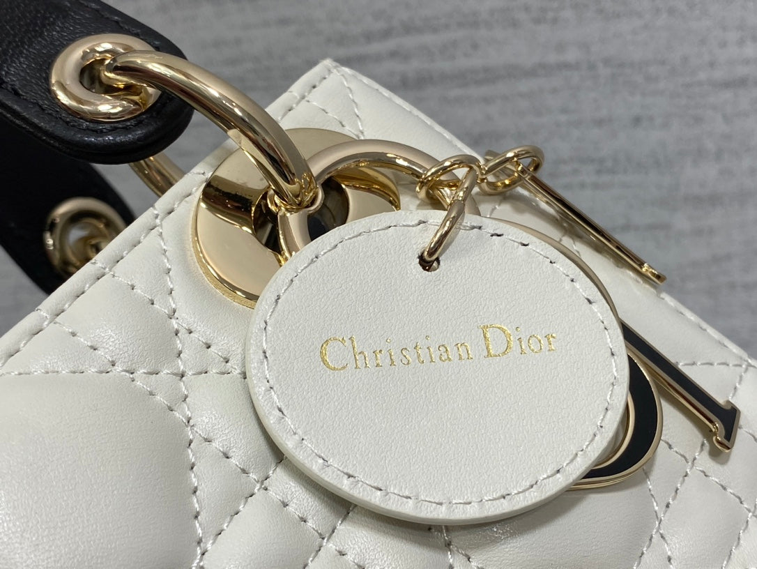 Luxury Diormini lady 17 white black lambskin
