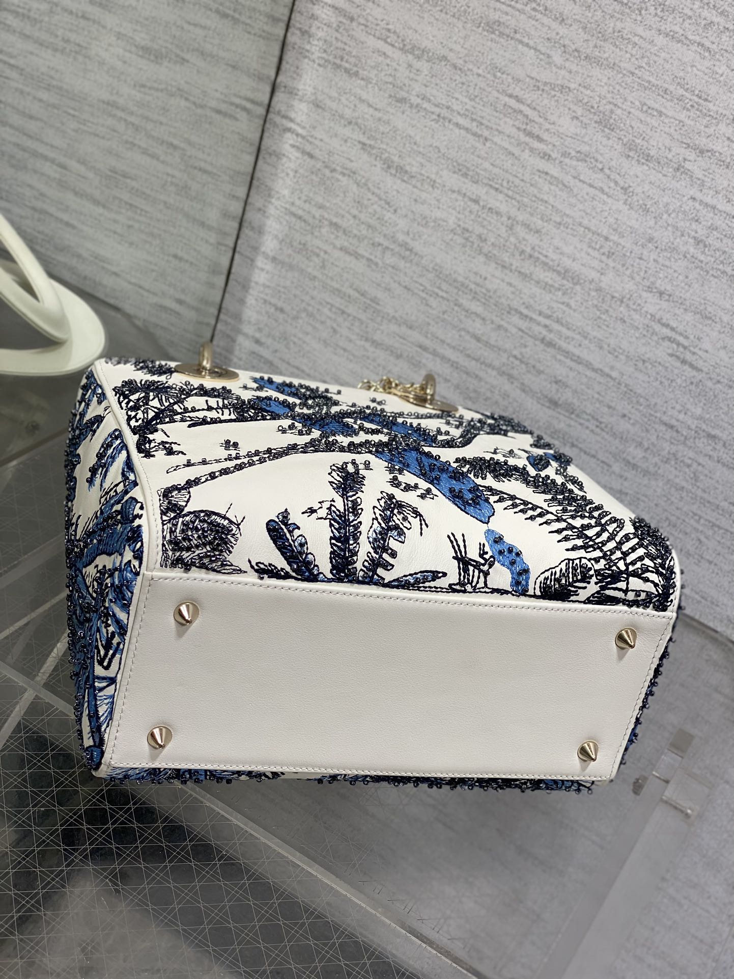 Luxury DiorLady Bag 20cm White Calfskin Blue Black Embroidery