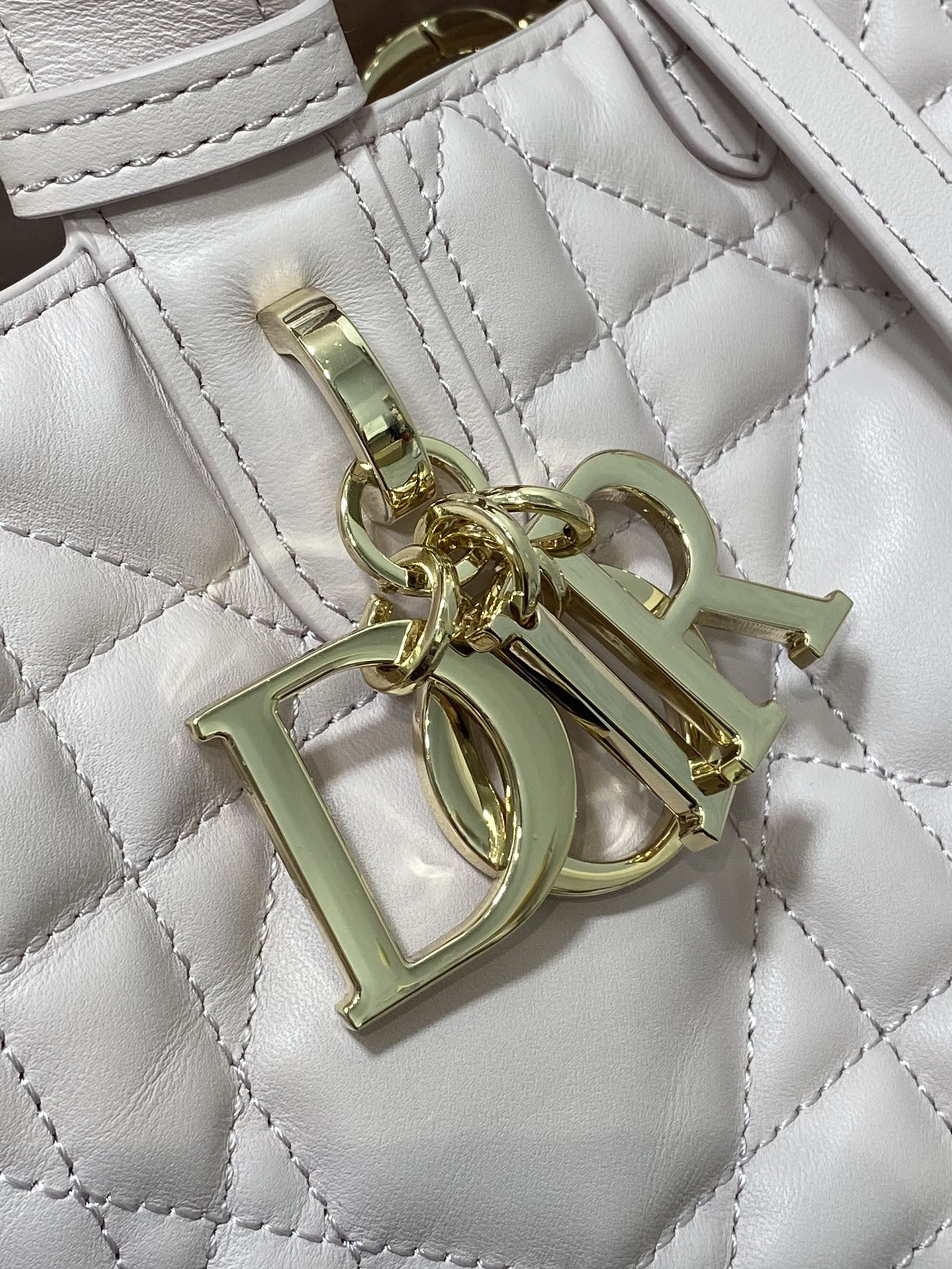 Luxury DiorToujour 28 Bag Pink Lambskin