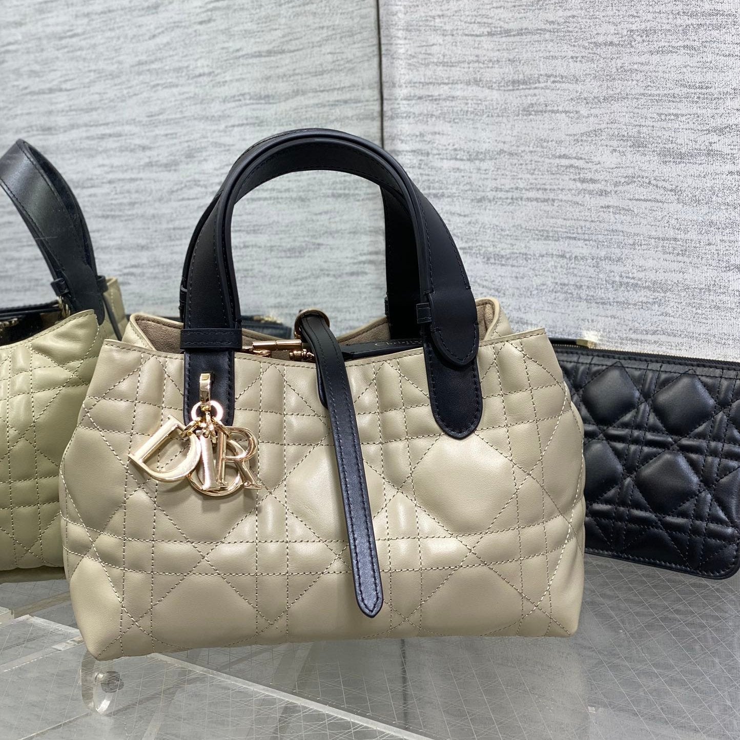 Luxury DiorToujour 23 Bag Beige Black Lambskin