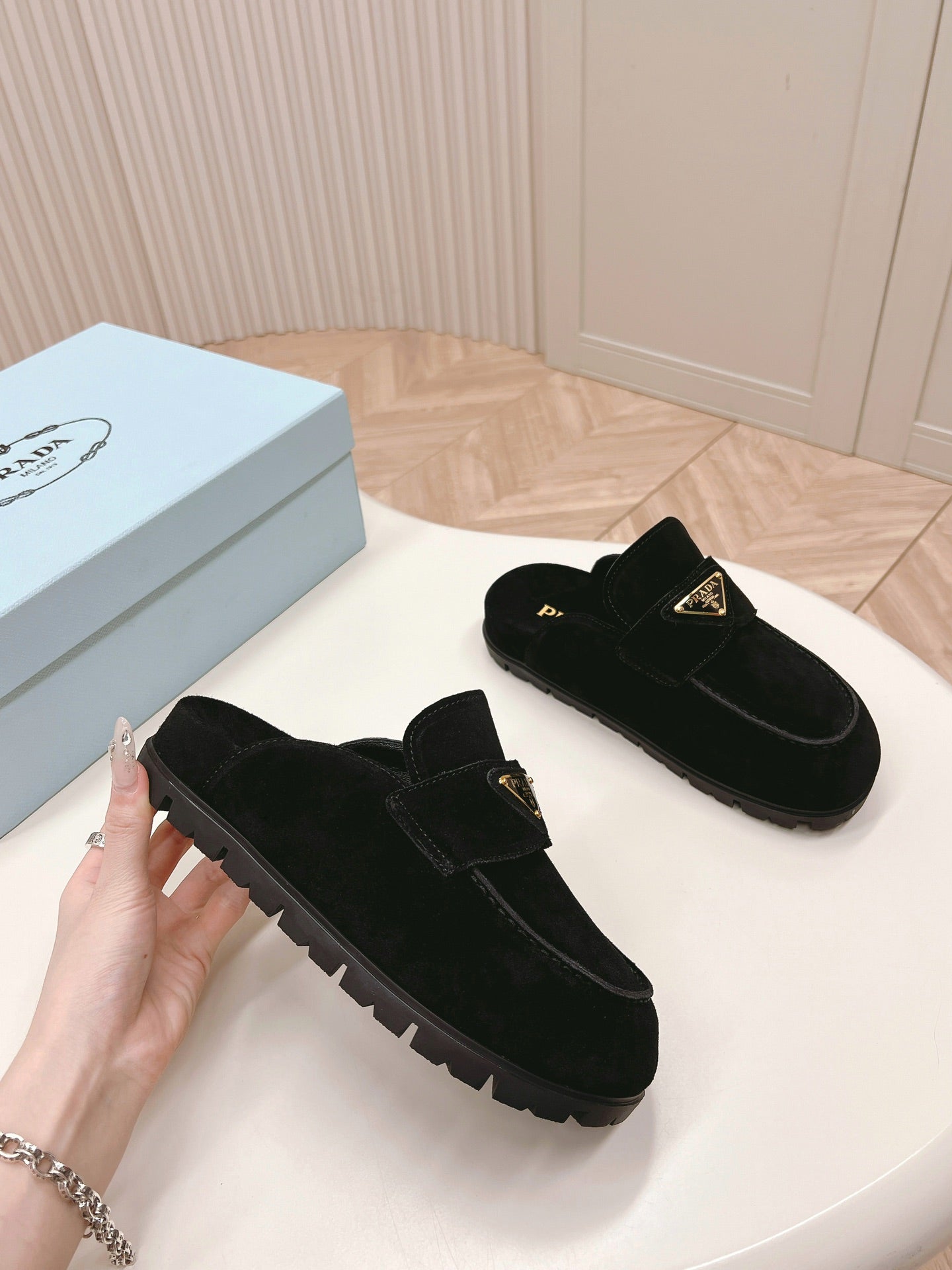 Luxury PradaMule 20mm Black Suede Calfskin