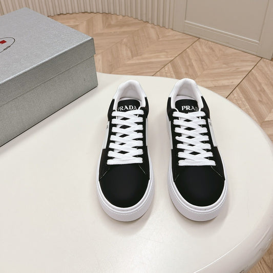 Luxury PradaLEATHER LOGO OUTLET SNEAKERS BLACK CALFSKIN