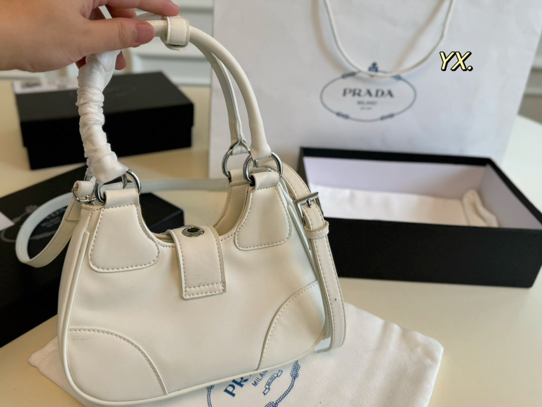 Luxury Prada23 MOON PADDED BAG WHITE CALFSKIN WITH STRAP