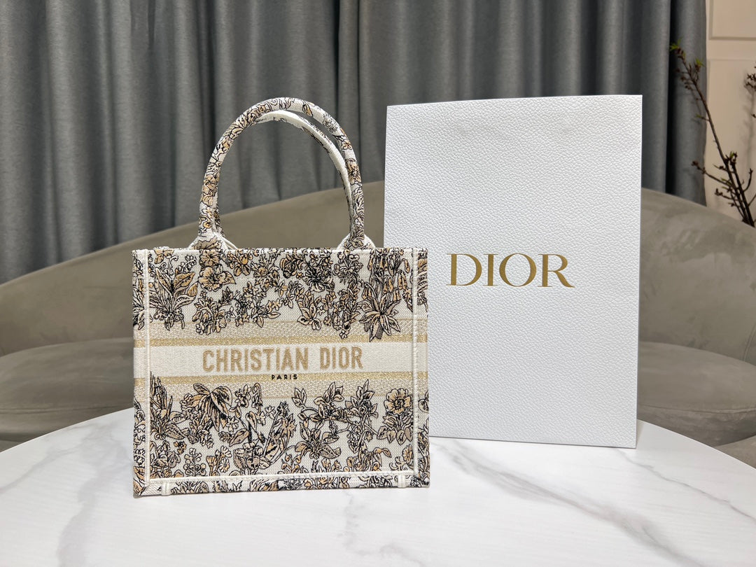 Luxury DiorBook Tote 26.5 Beige White Canvas