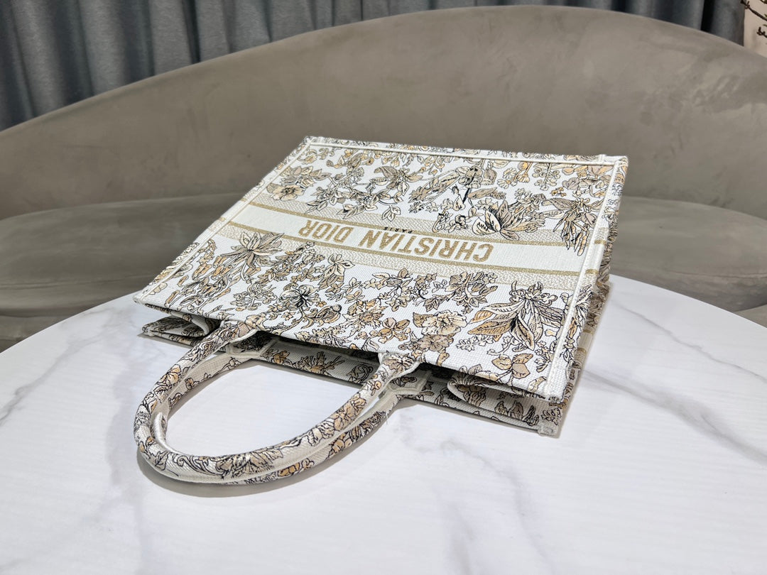 Luxury DiorBook Tote 41.5 Beige White Canvas
