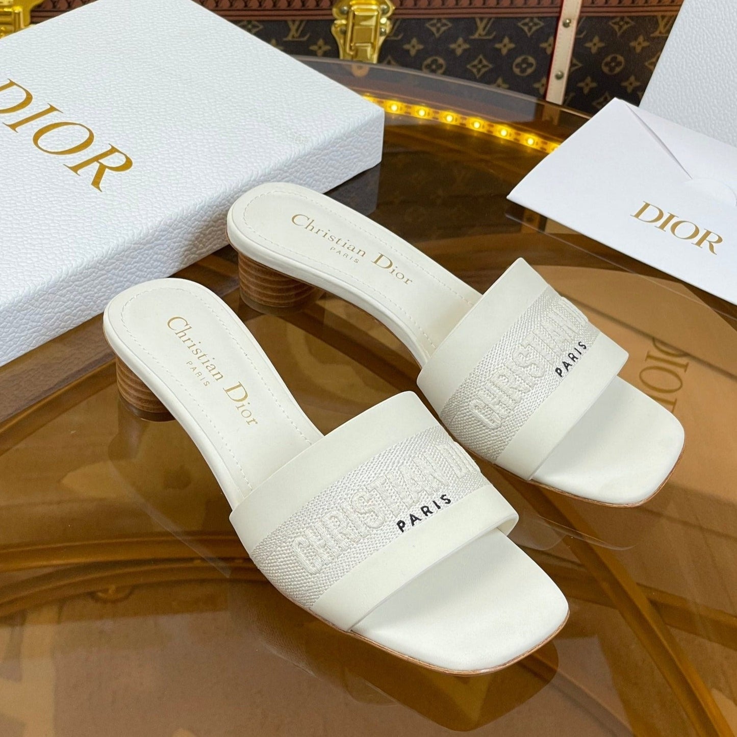 Luxury Diorslide 45 white calfskin embroidered cotton