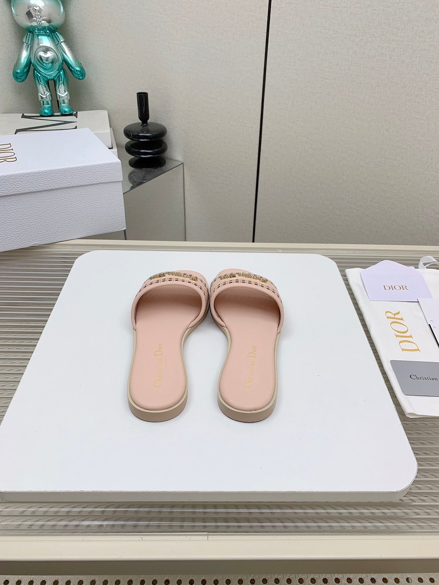 Luxury DiorD-Lane Slide In Light Pink Cowhide 106273