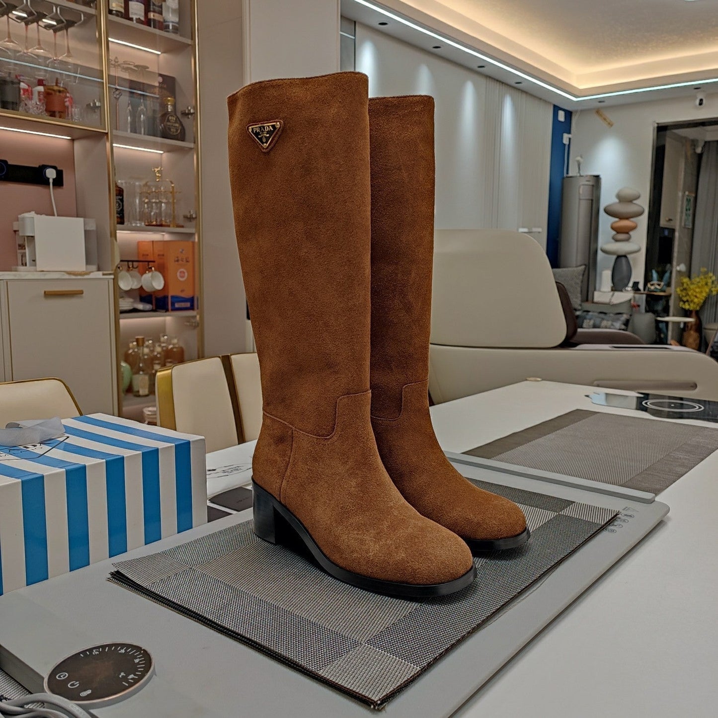 Luxury PradaKNEE BOOTS WITH TRIANGLE LOGO IN CAMEL SUEDE