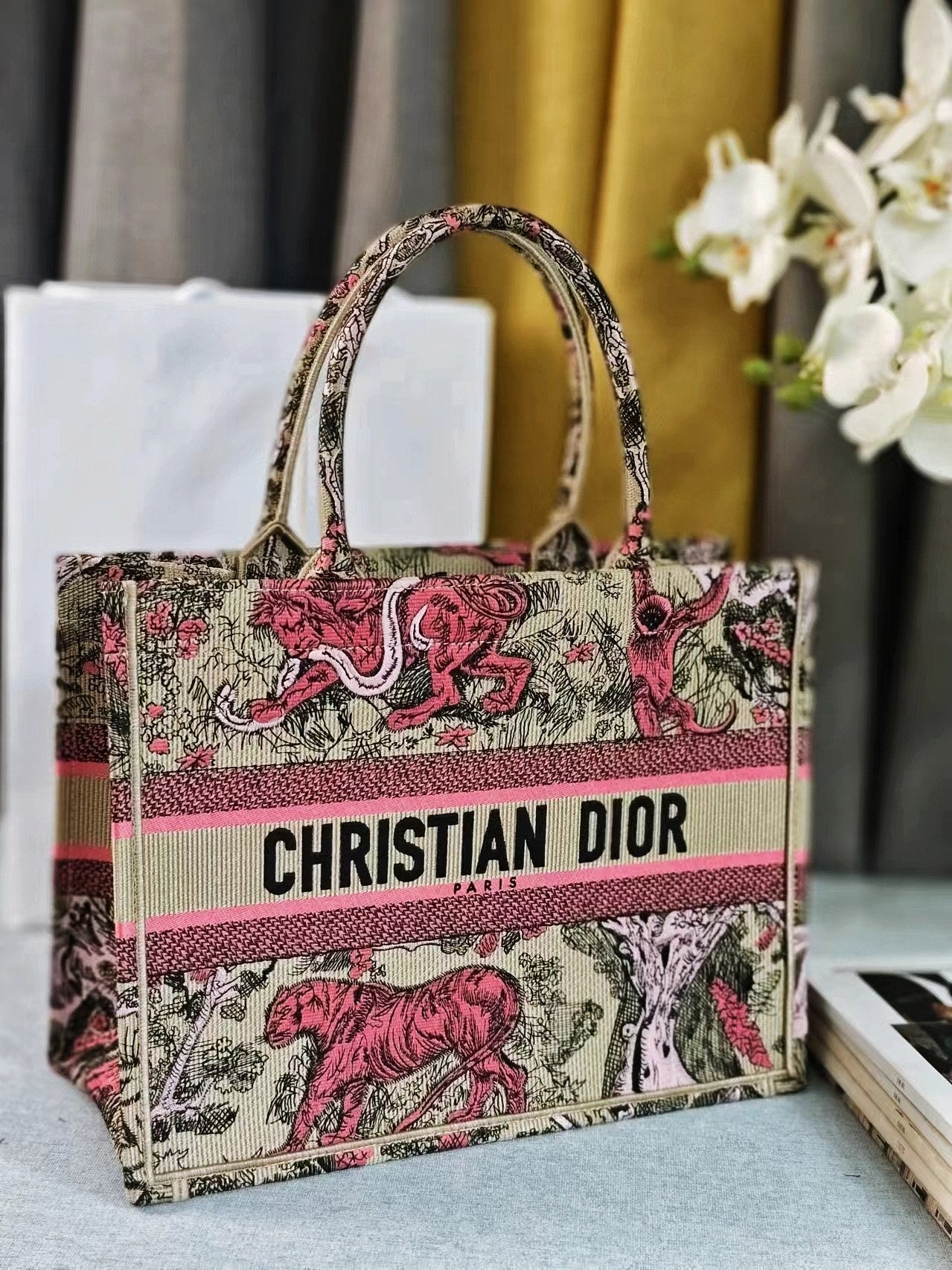 Luxury Diormedium  DIORiviera 36 pink beige tiger embroidery canvas