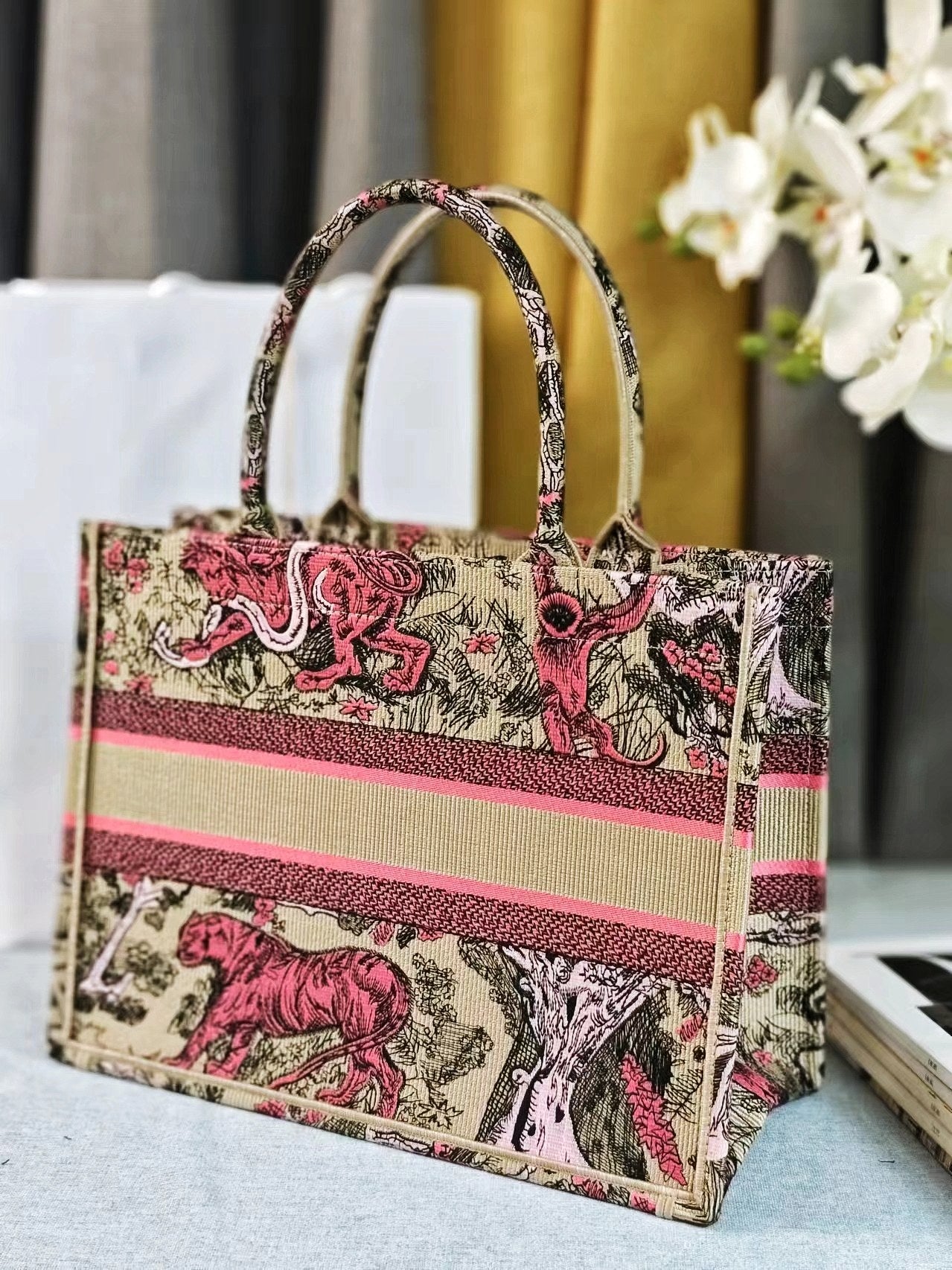 Luxury Diormedium  DIORiviera 36 pink beige tiger embroidery canvas
