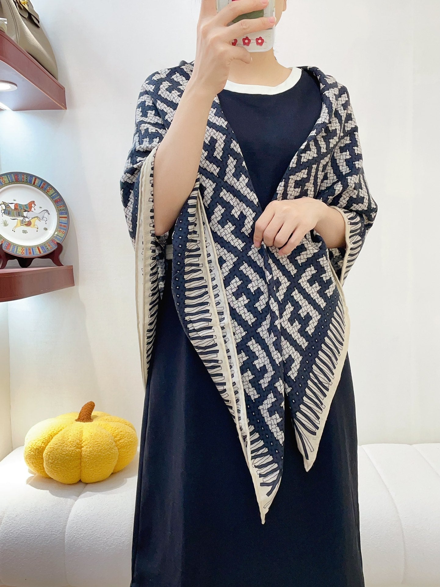 Luxury FendiFF PONCHO 140 CM SCRAF IN BLACK MONOGRAM SILK CASHMERE