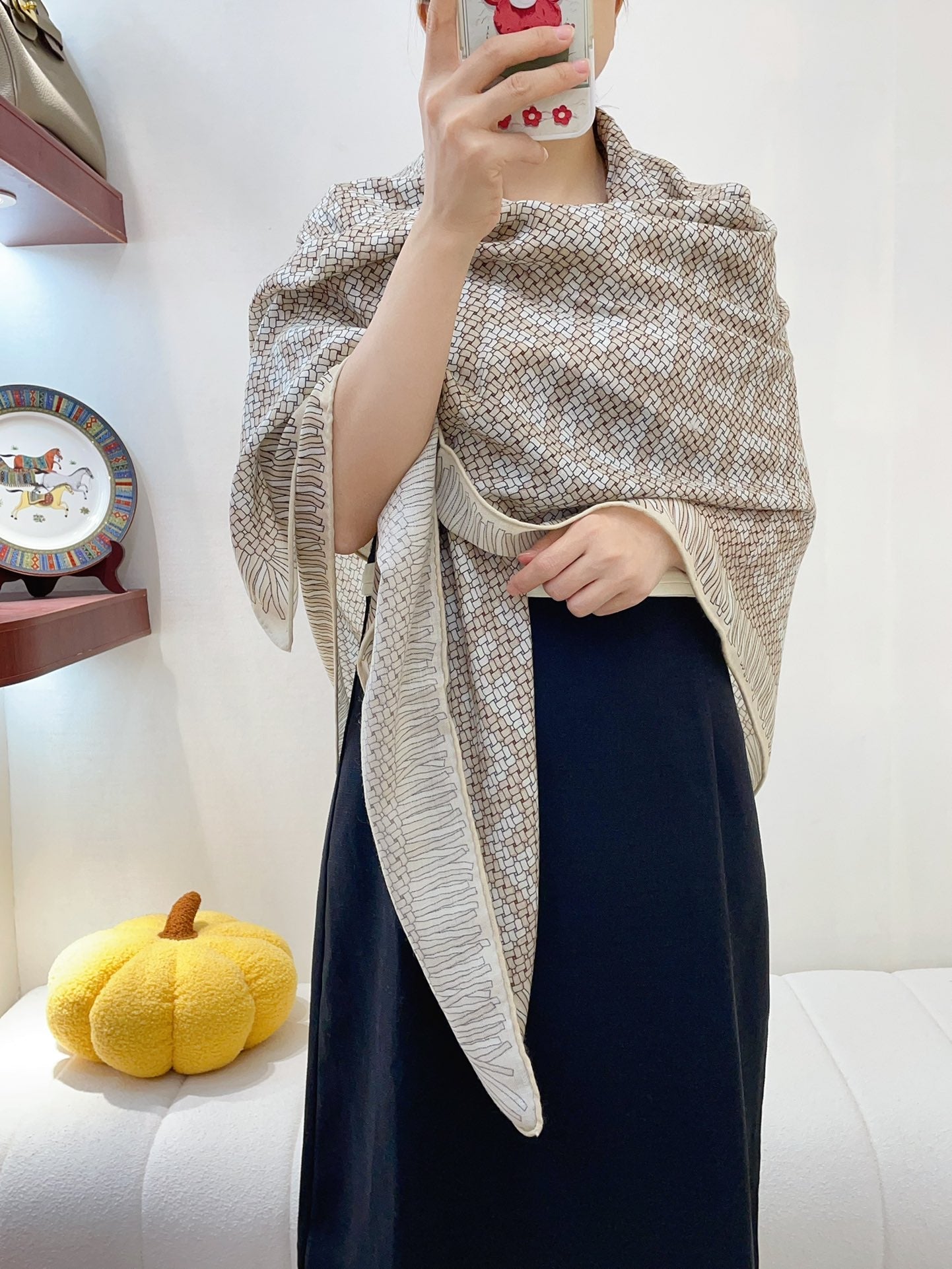 Luxury FendiFF PONCHO 140 CM SCRAF IN BEIGE MONOGRAM SILK CASHMERE