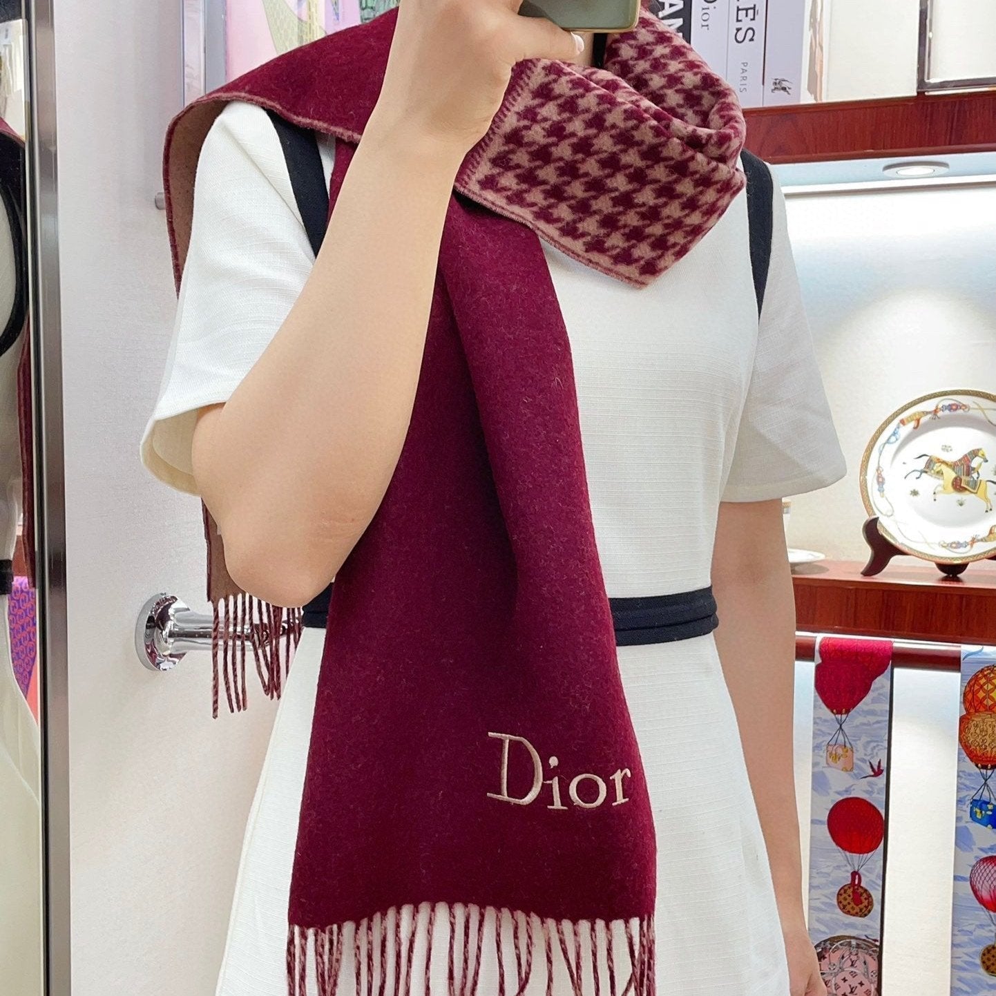 Luxury DiorSCARF 180 CM IN BURGUNDY RED CASHMERE 419821
