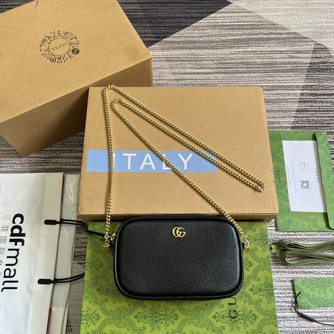 Luxury Gucci GG MARMONT MINI 18 BAG IN BLACK CALFSKIN