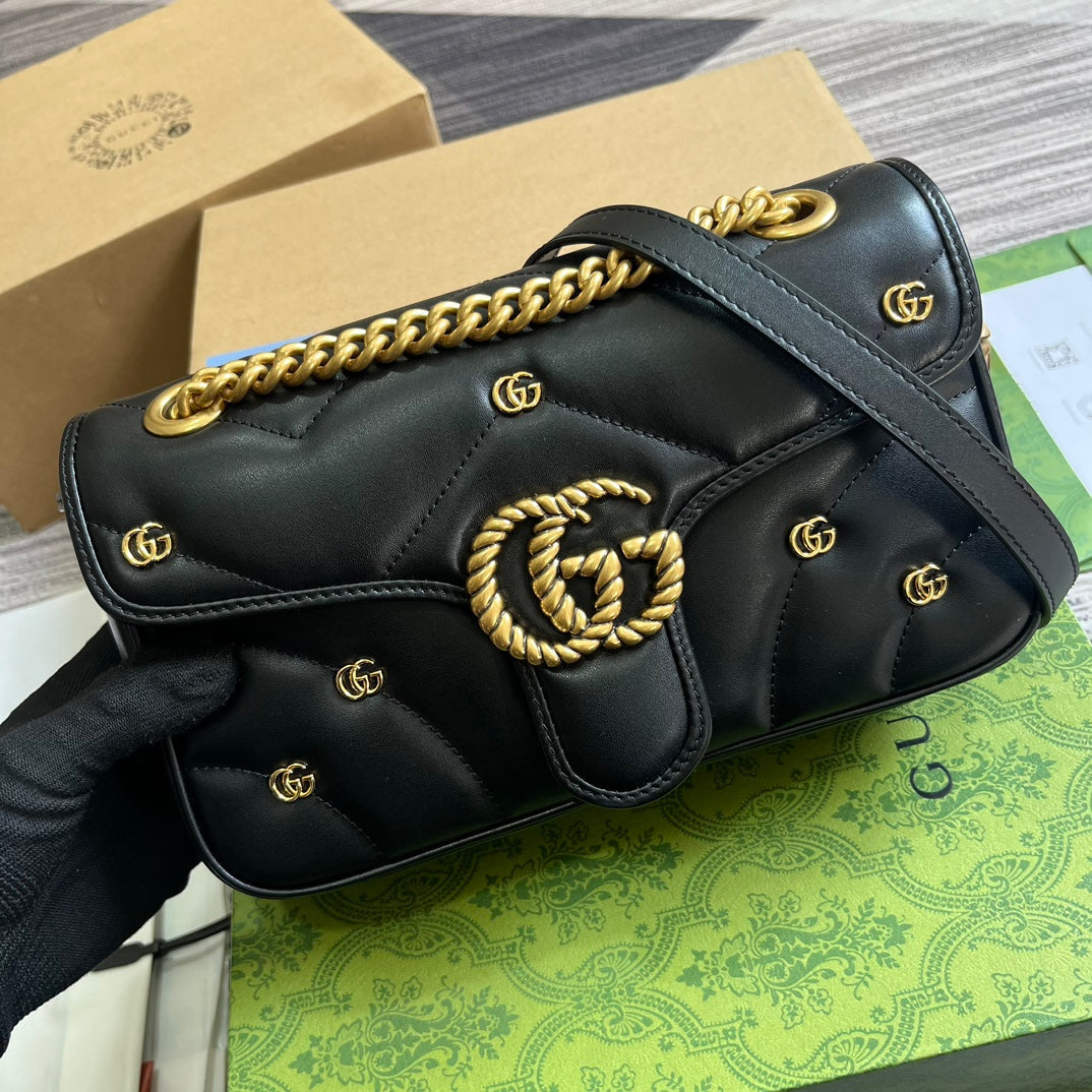 Luxury Gucci GG MARMONT MEDIUM 26 BAG IN BLACK LAMBSKIN