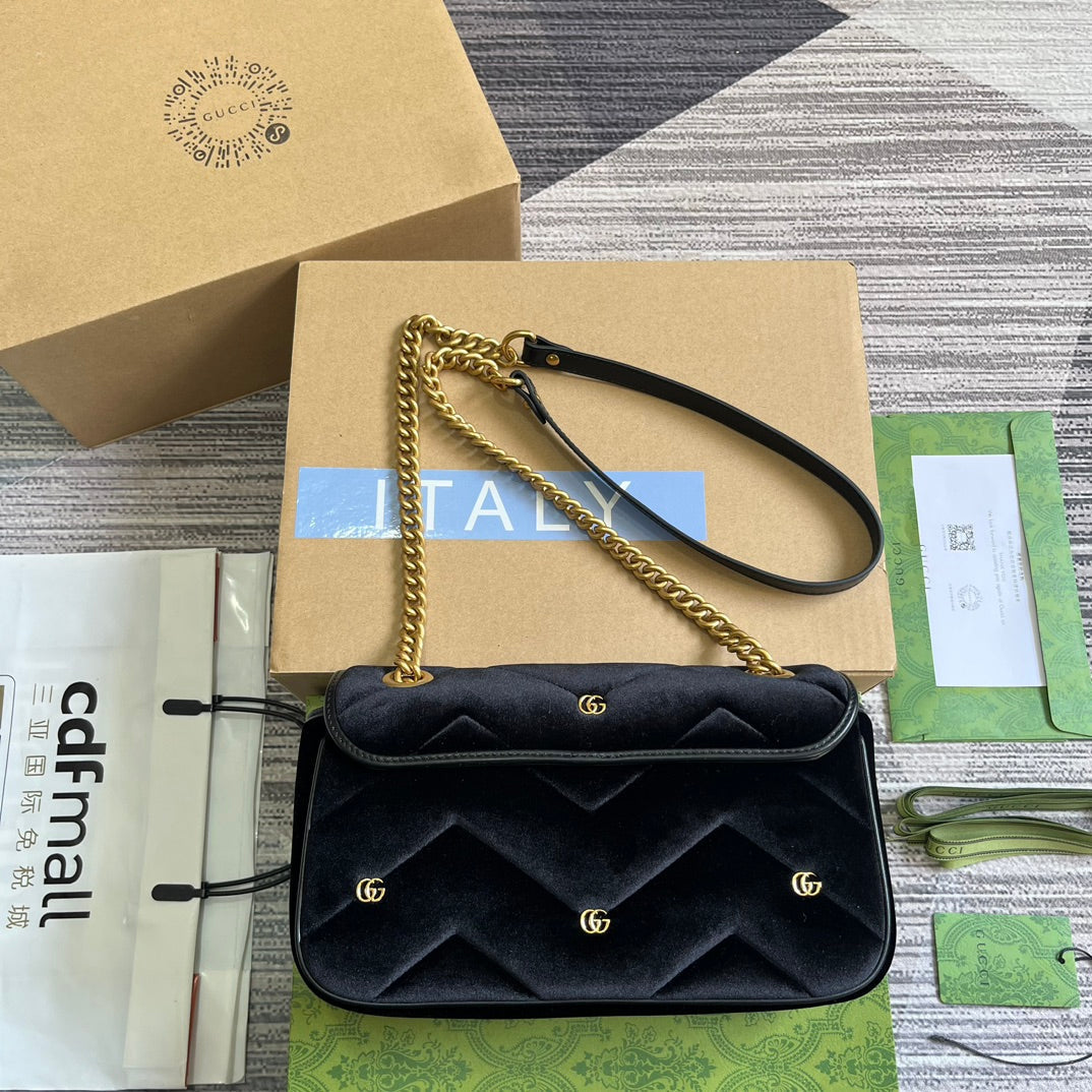Luxury Gucci GG MARMONT MEDIUM 26 BAG IN BLACK VELVET
