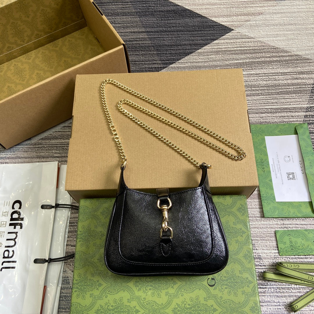 Luxury Gucci JACKIE NOTTE MINI BAG 19 IN BLACK CRACKED LACQUER CALFSKIN GOLD HARDWARE