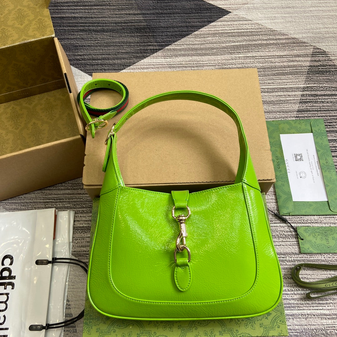 Luxury Gucci JACKIE SMALL SHOULDER BAG 27 IN LIME GREEN CRACKED LACQUER CALFSKIN GOLD HARDWARE
