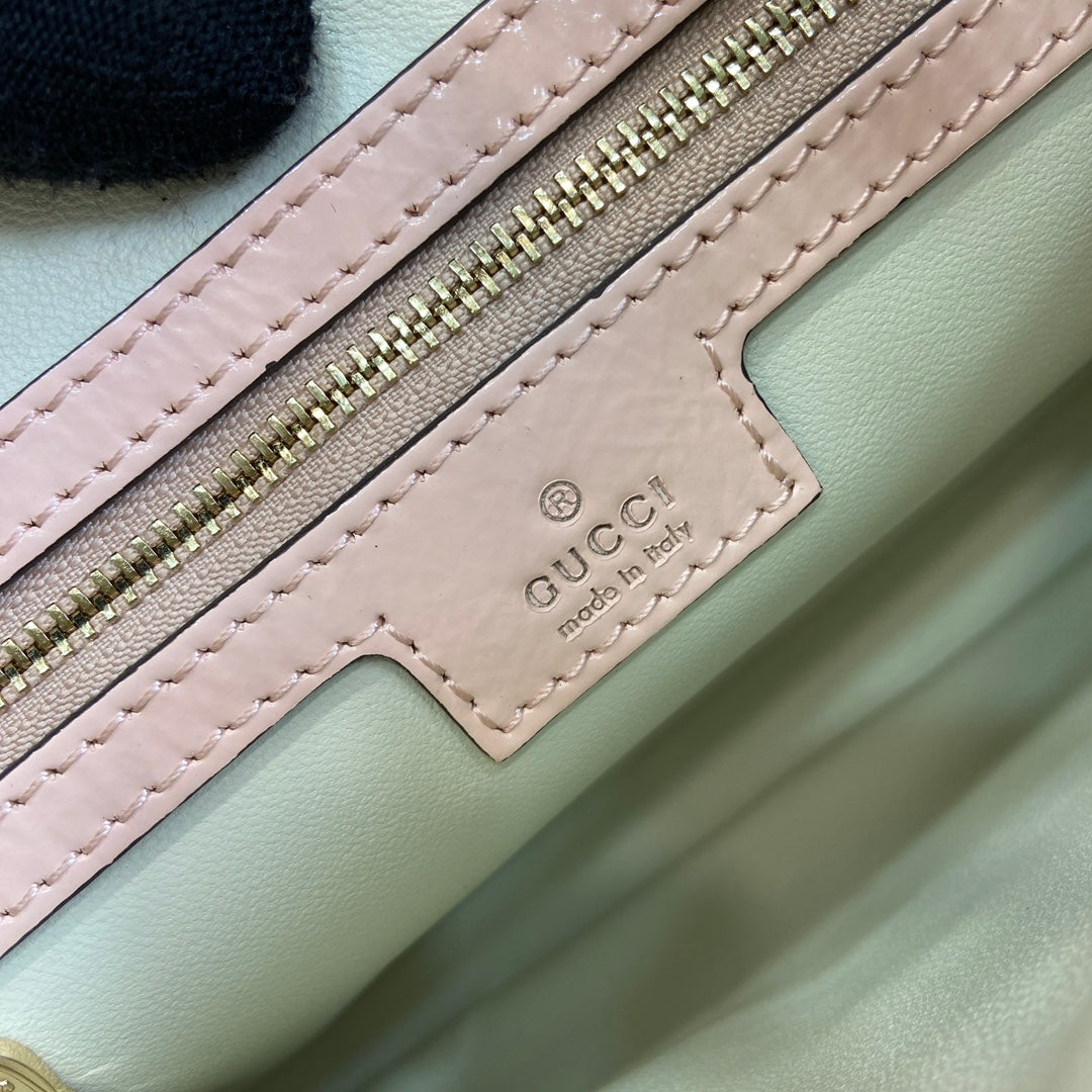 Luxury Gucci JACKIE SMALL SHOULDER BAG 27 IN LIGHT PINK CRACKED LACQUER CALFSKIN GOLD HARDWARE