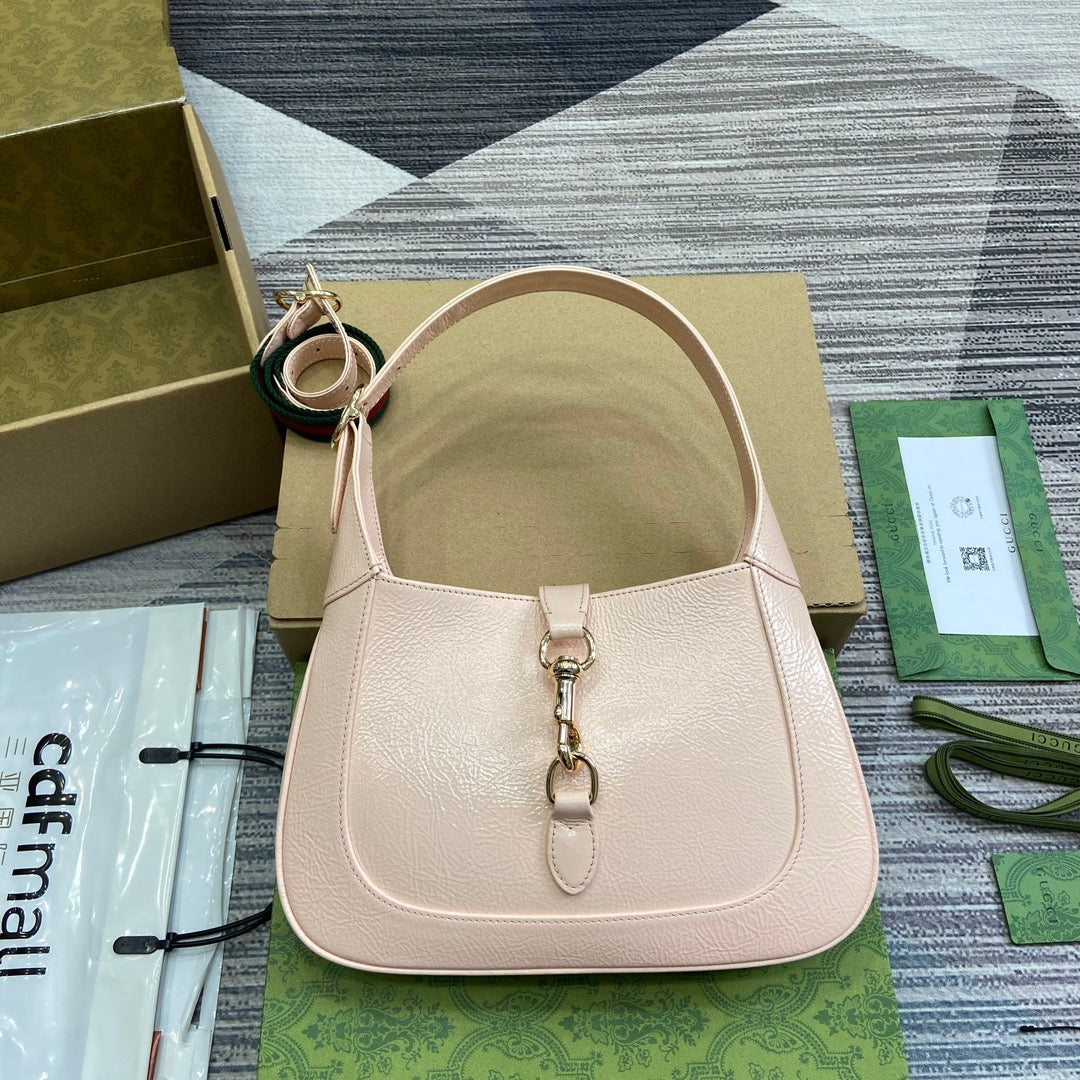 Luxury Gucci JACKIE SMALL SHOULDER BAG 27 IN LIGHT PINK CRACKED LACQUER CALFSKIN GOLD HARDWARE