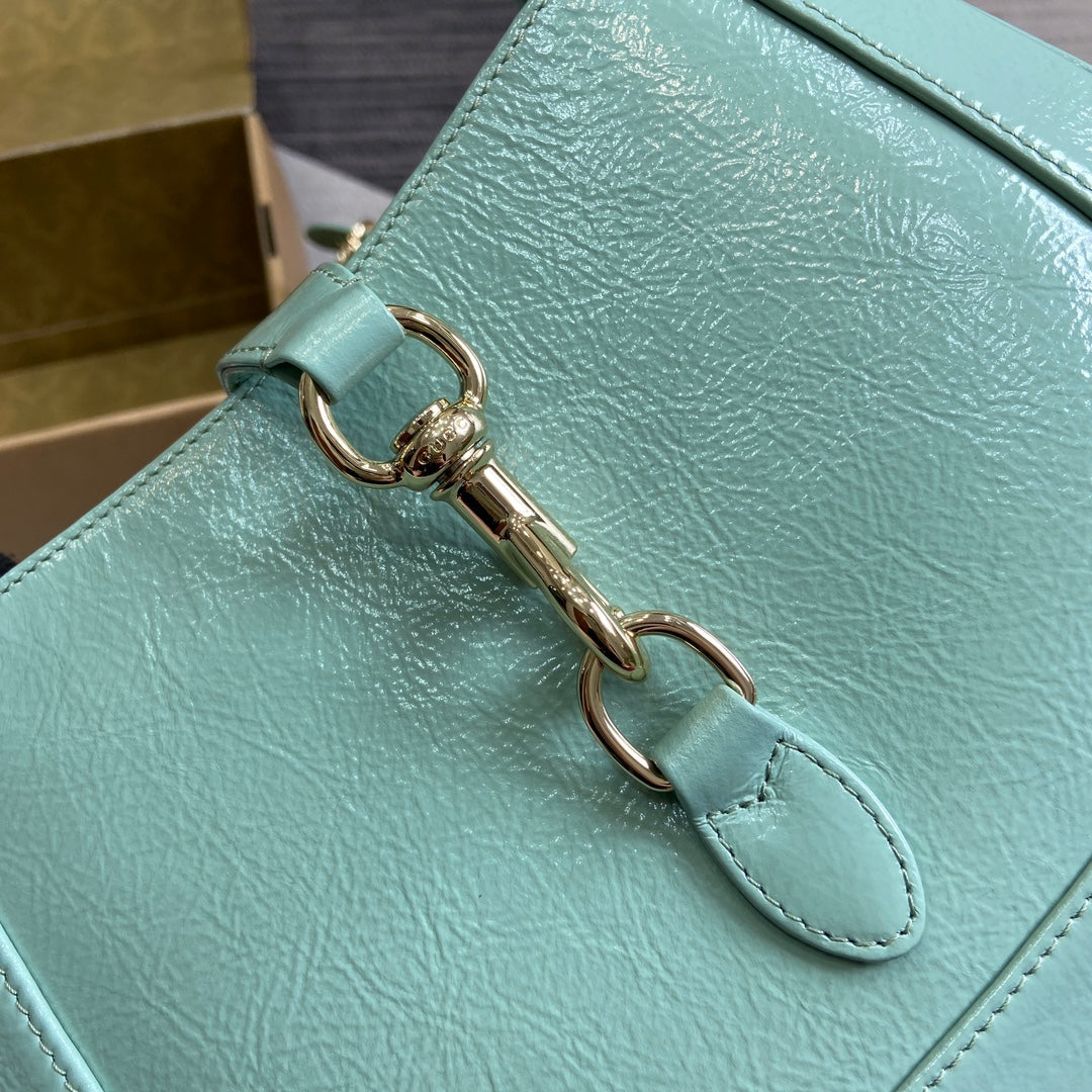 Luxury Gucci JACKIE SMALL SHOULDER BAG 27 IN MINT GREEN CRACKED LACQUER CALFSKIN GOLD HARDWARE