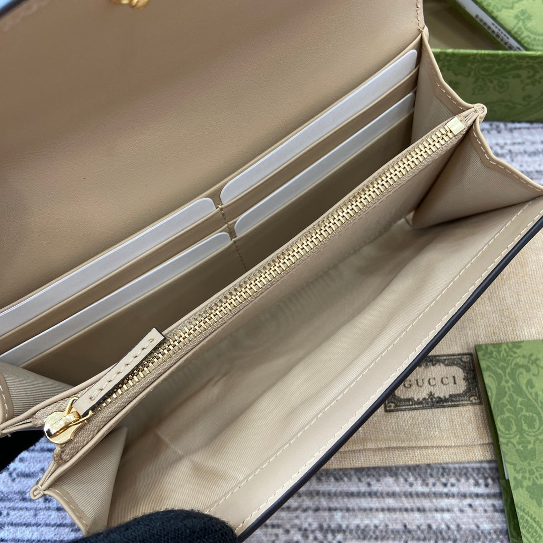 Luxury Gucci CONTINENTAL WALLET 19 IN LIGHT YELLOW EMBOSSED CALFSKIN GOLD HARDWARE
