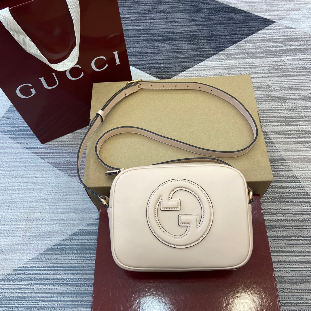 Luxury Gucci BLONDIE MINI SHOULDER BAG 21 IN WHITE CALFSKIN