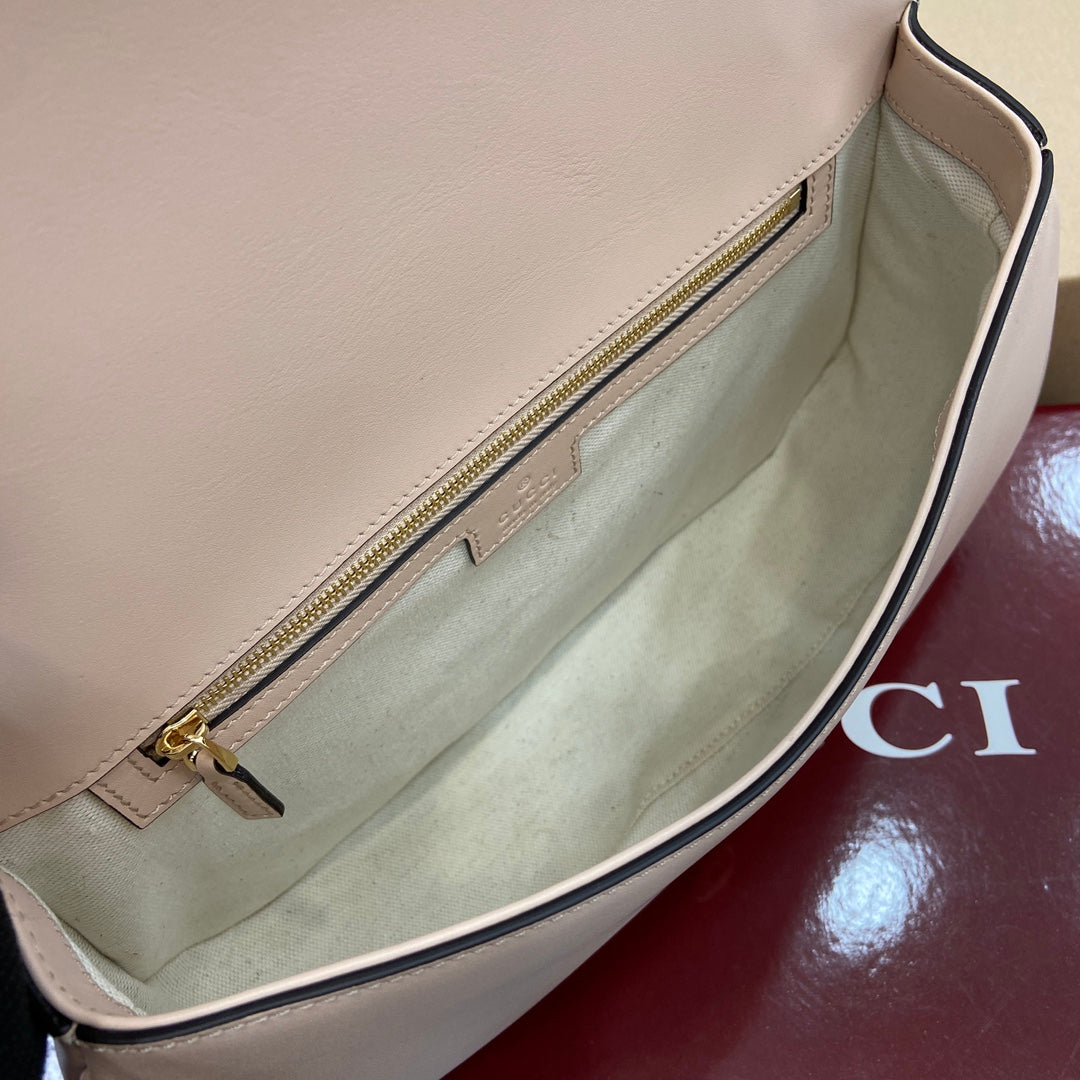 Luxury Gucci BLONDIE MEDIUM SHOULDER BAG 32 IN BEIGE CALFSKIN GOLD HARDWARE