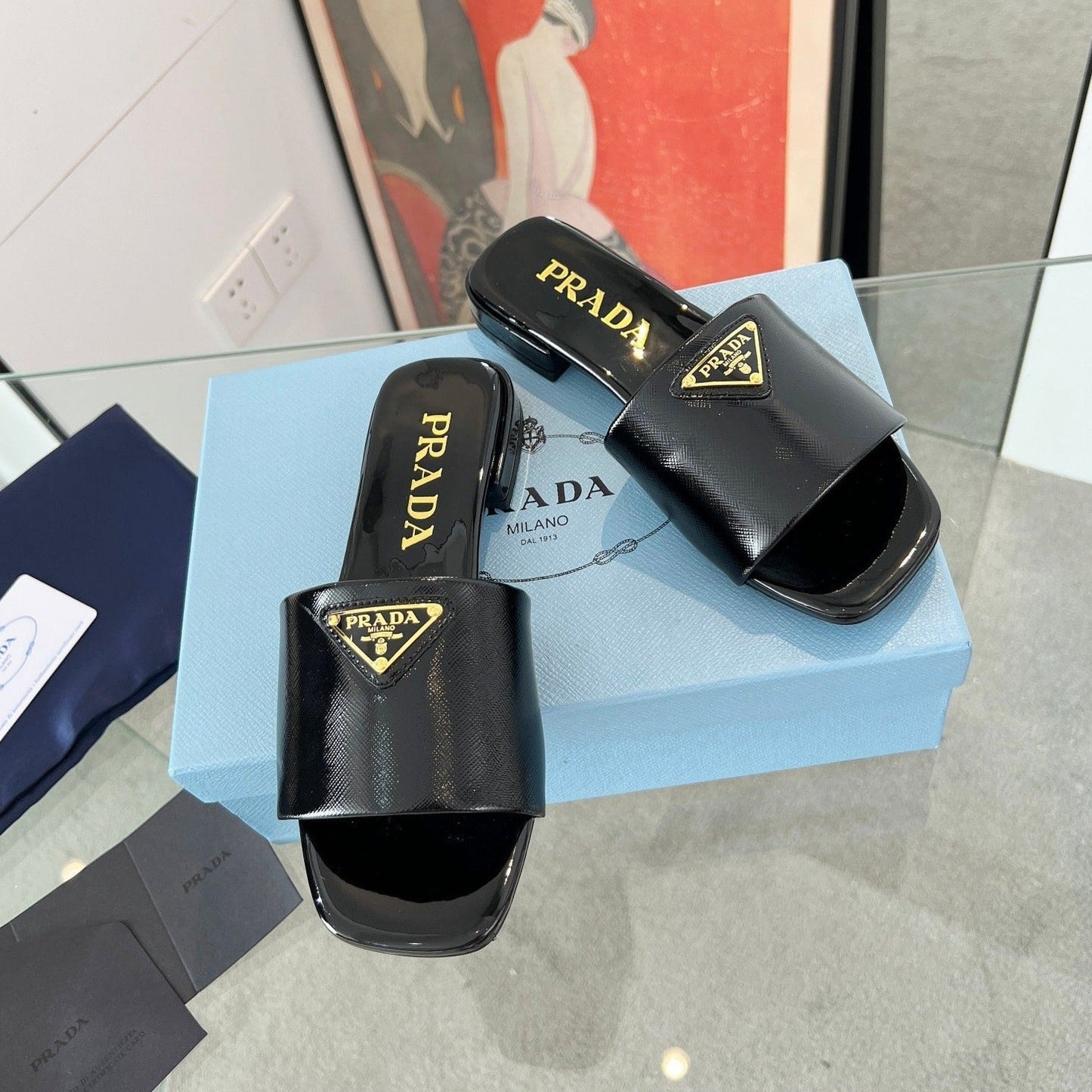 Luxury PradaSAFFIANO PATENT SLIDES BLACK CALFSKIN