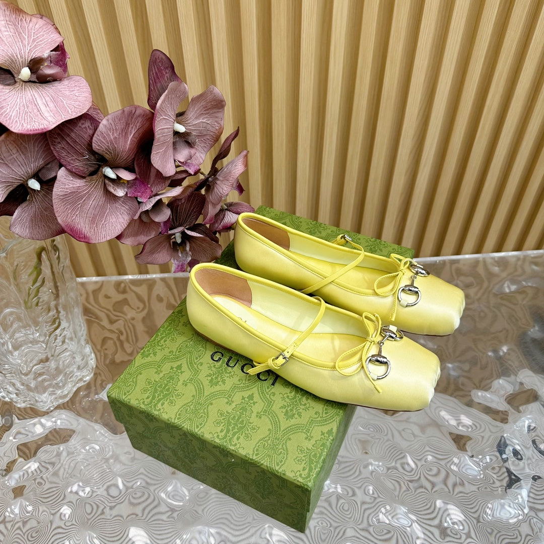Luxury Gucci BALLET FLAT IN LIGHT YELLOW SILK