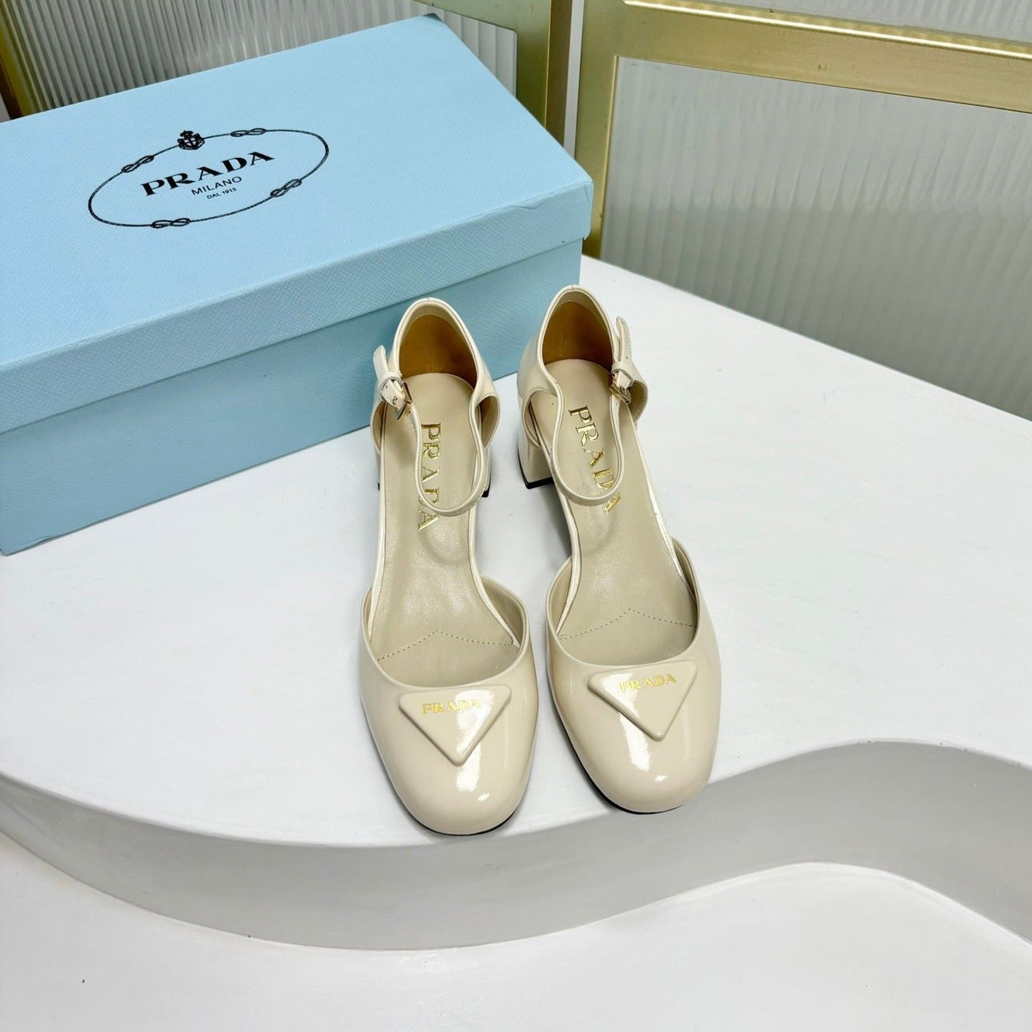 Luxury PradaMARY JANE PUMPS CREAMY WHITE CALFSKIN