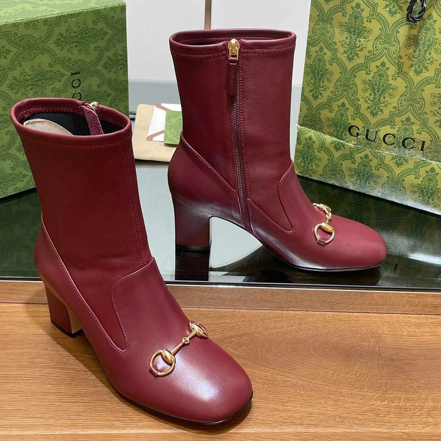 Luxury Gucci GG Horsebit Ankle Boot 65 Burgundy Calfskin