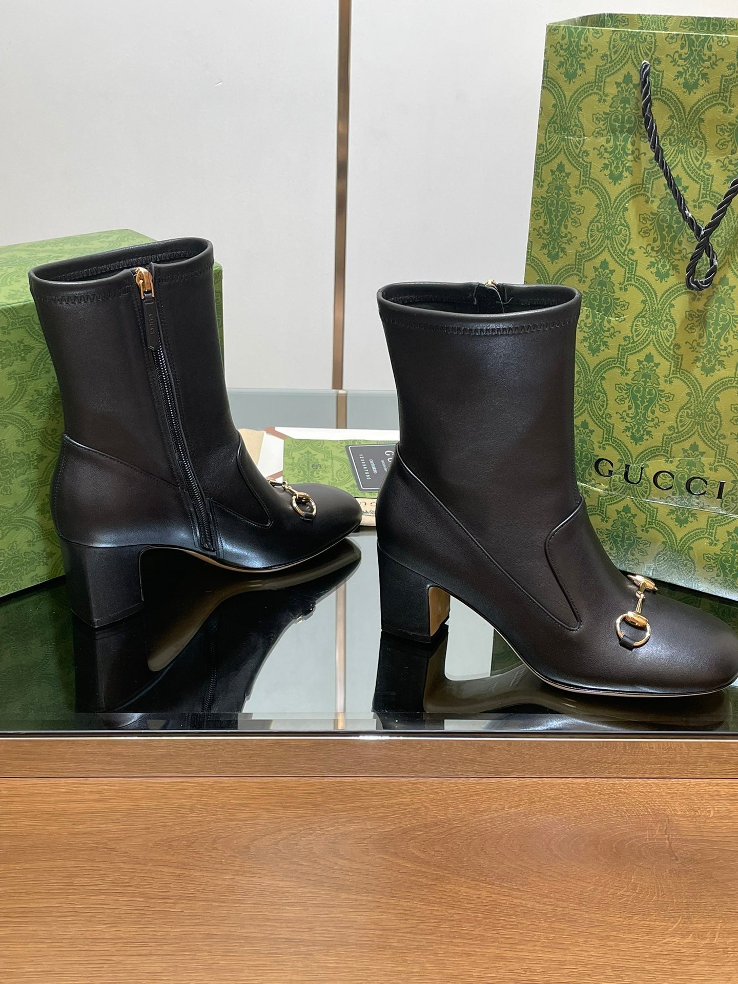 Luxury Gucci GG Horsebit Ankle Boot 65 Black Calfskin