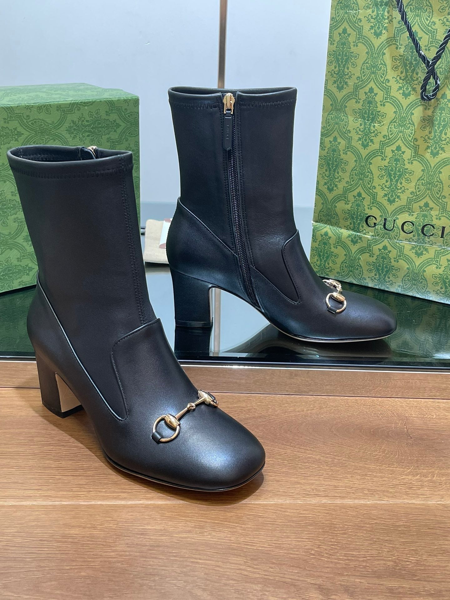 Luxury Gucci GG Horsebit Ankle Boot 65 Black Calfskin