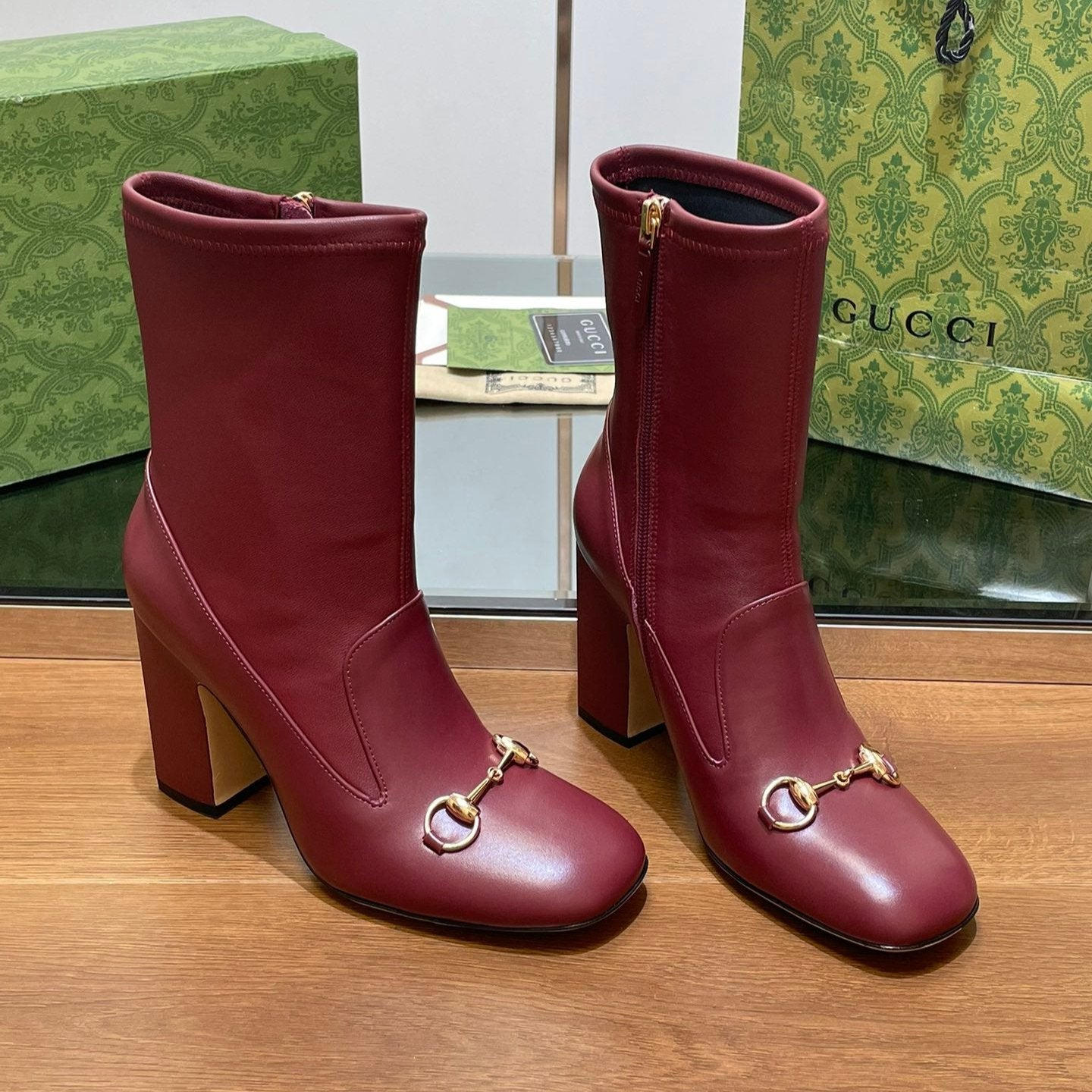 Luxury Gucci GG Horsebit Ankle Boot 95 Burgundy Calfskin