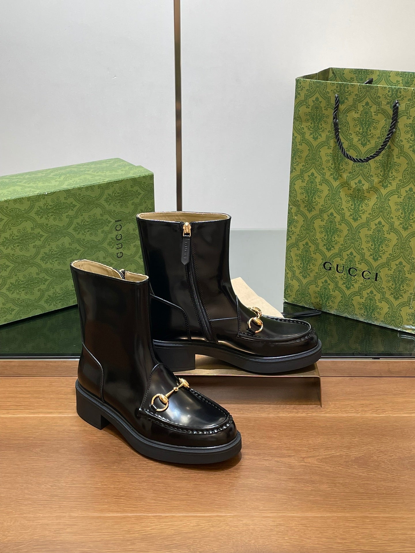Luxury Gucci GG Horsebit Ankle Boot Black Calfskin