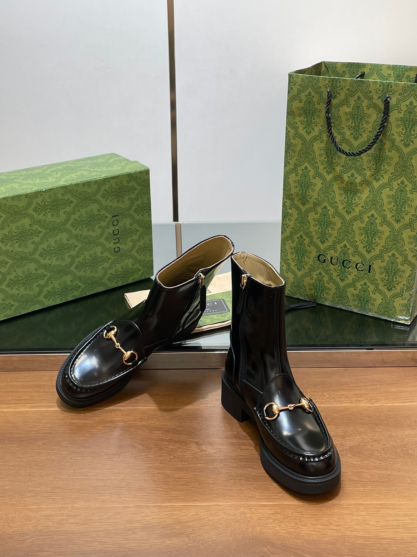 Luxury Gucci GG Horsebit Ankle Boot Black Calfskin