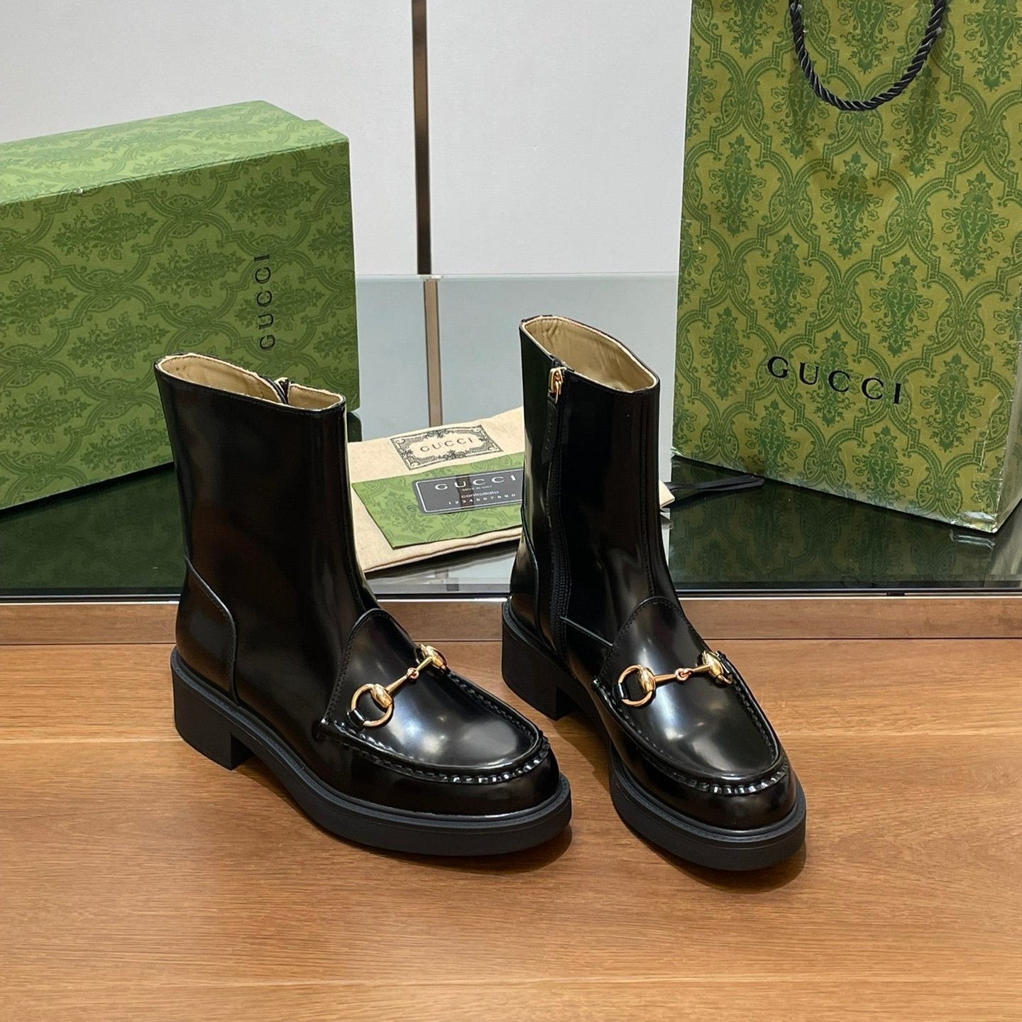 Luxury Gucci GG Horsebit Ankle Boot Black Calfskin