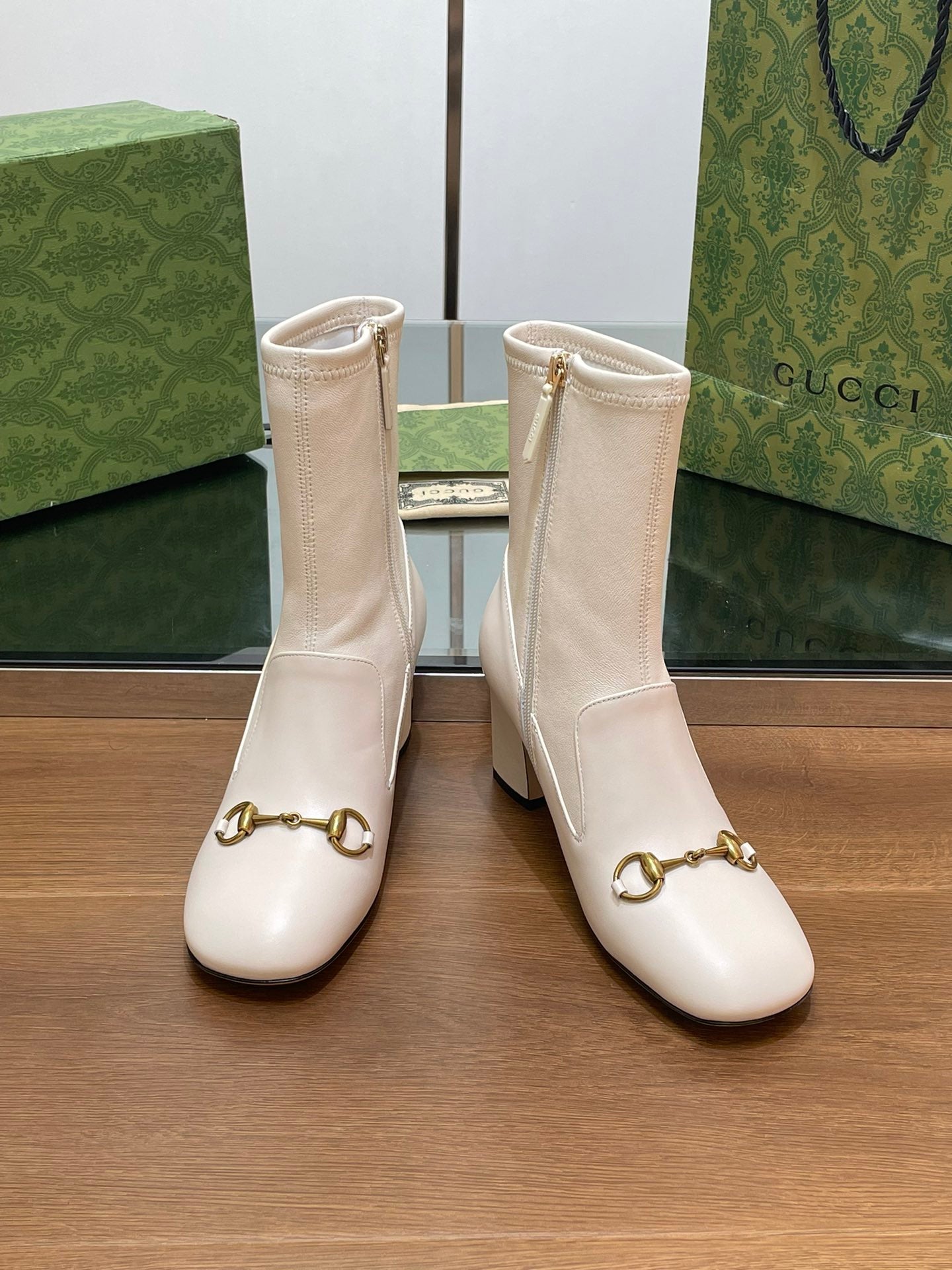 Luxury Gucci GG Horsebit Ankle Boot 65 Cream Calfskin