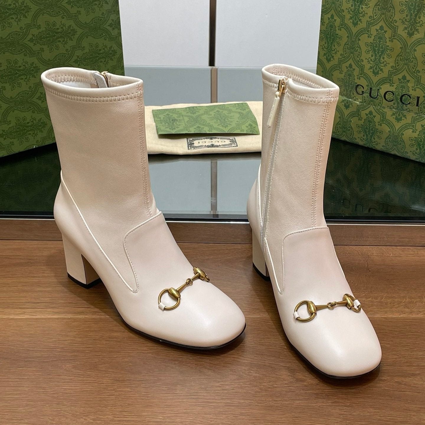 Luxury Gucci GG Horsebit Ankle Boot 65 Cream Calfskin