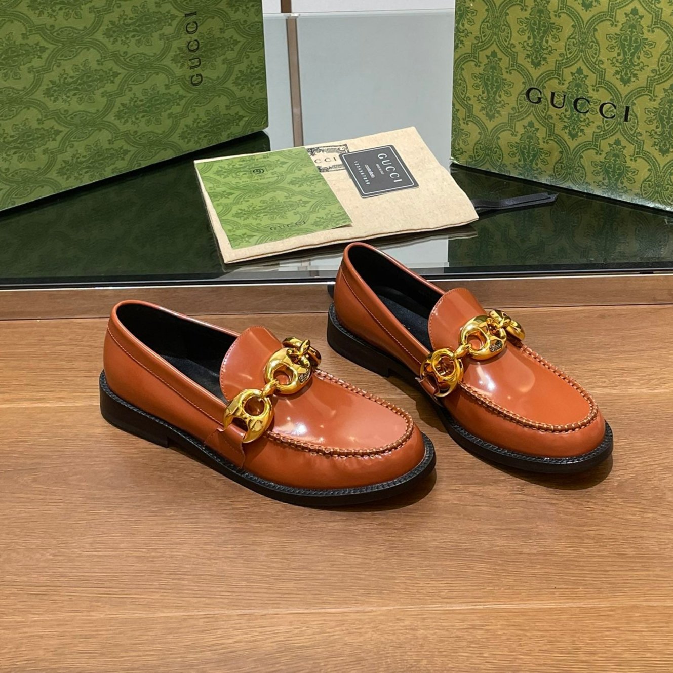 Luxury Gucci GG Marina Loafer Bronw Patent Calfskin