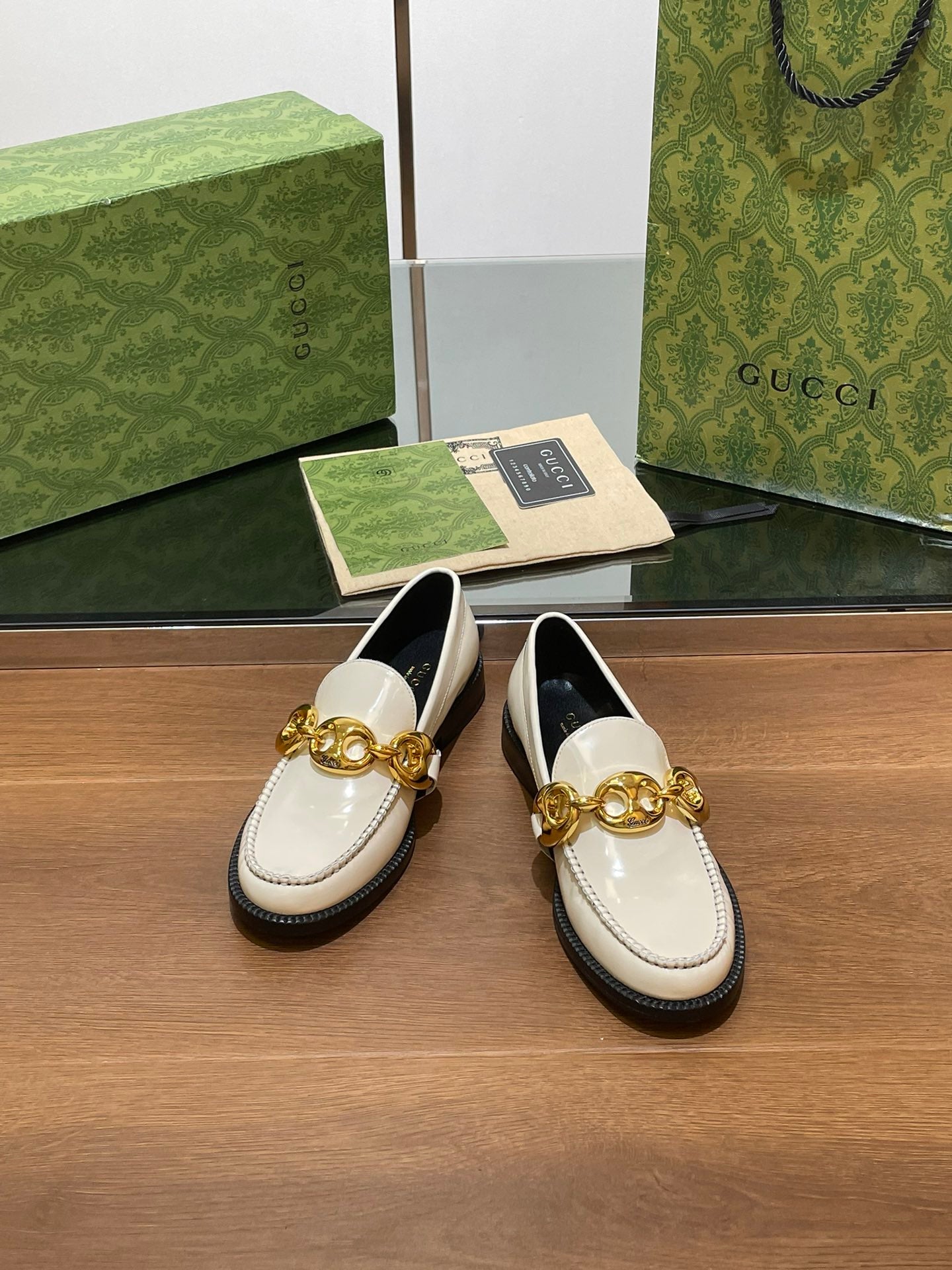 Luxury Gucci GG Marina Loafer Cream Patent Calfskin
