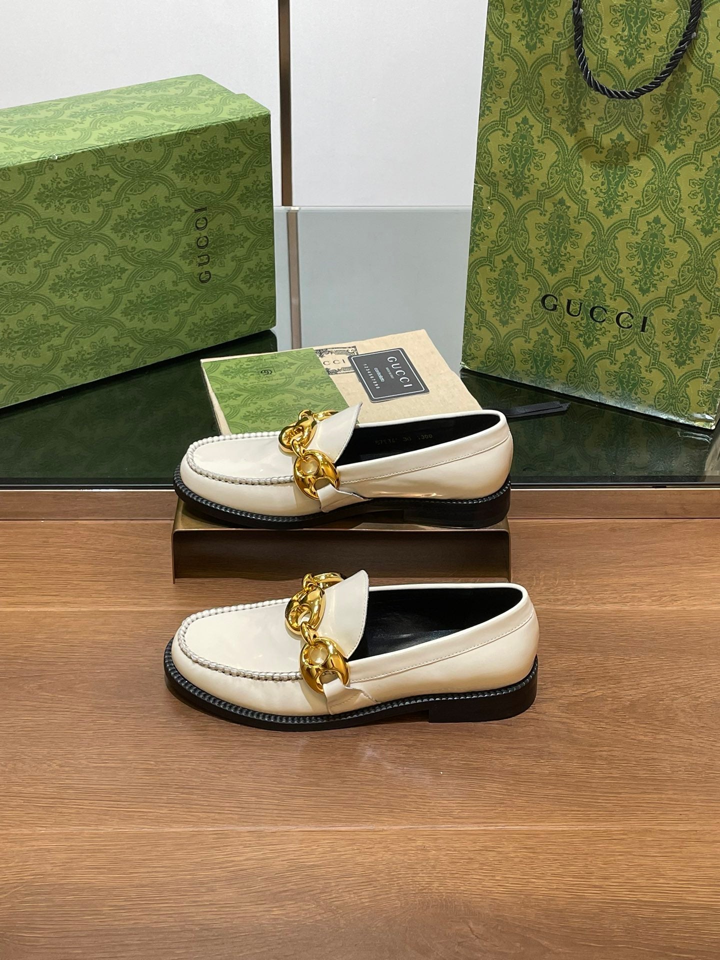 Luxury Gucci GG Marina Loafer Cream Patent Calfskin