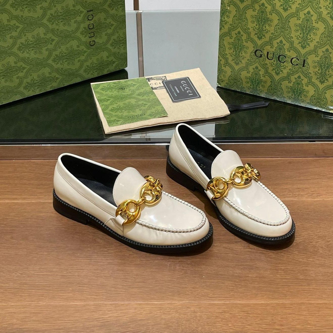 Luxury Gucci GG Marina Loafer Cream Patent Calfskin