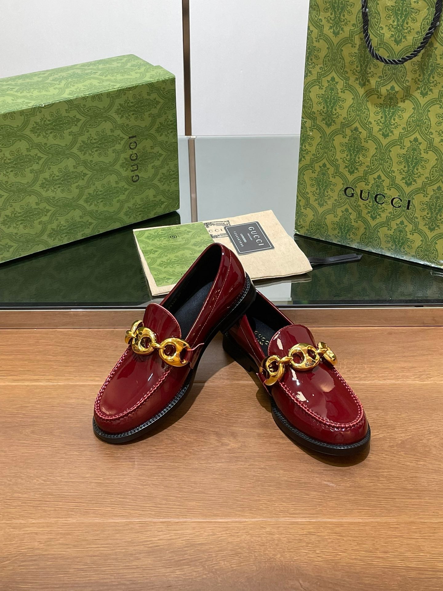 Luxury Gucci GG Marina Loafer Dark Red Patent Calfskin