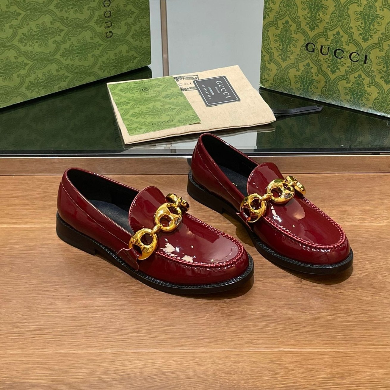 Luxury Gucci GG Marina Loafer Dark Red Patent Calfskin