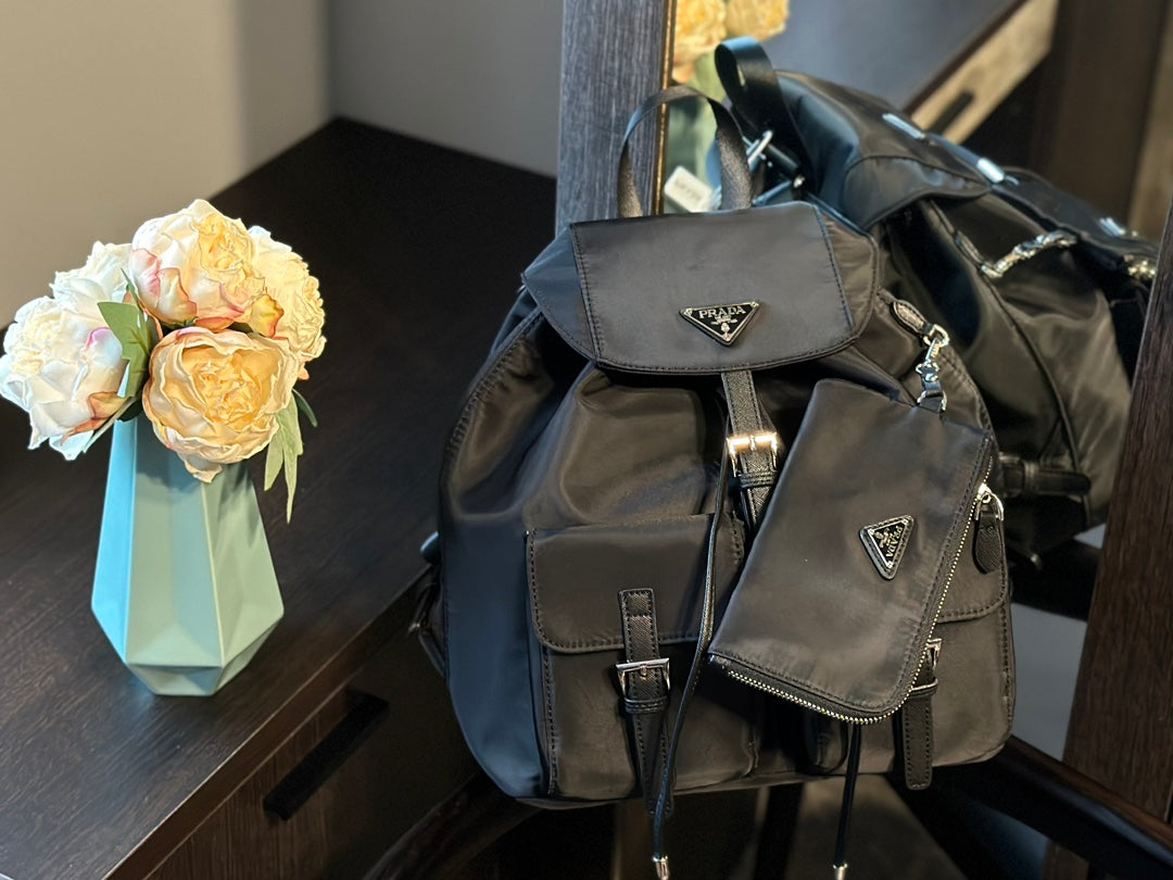 Luxury PradaDUMA 32 BACKPACK IN BLACK RE-NYLON
